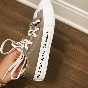 CONVERSE | KID’S CHUCK TAYLOR ALL STAR LIMITED EDITION FASHION SNEAKER SHOE